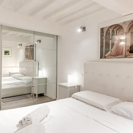 Un Bacio A Apartamento *